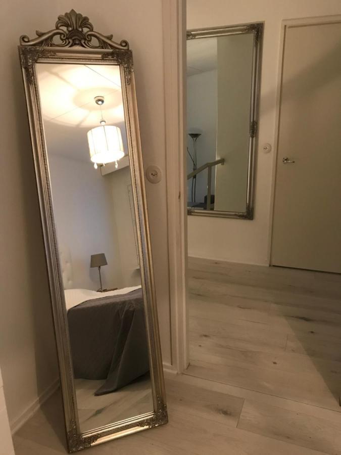 Tyylikaes Rivitaloasunto Lohjalla Luaran gambar